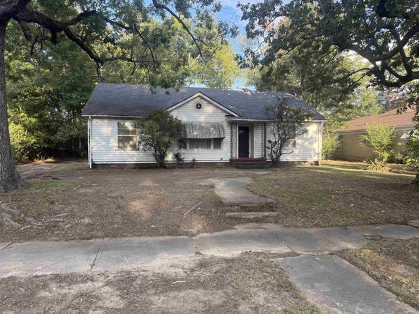 1915 S Poplar Street , Pine Bluff, AR 71601