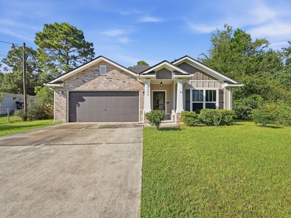 8302 Molina Street, Navarre, FL 32566