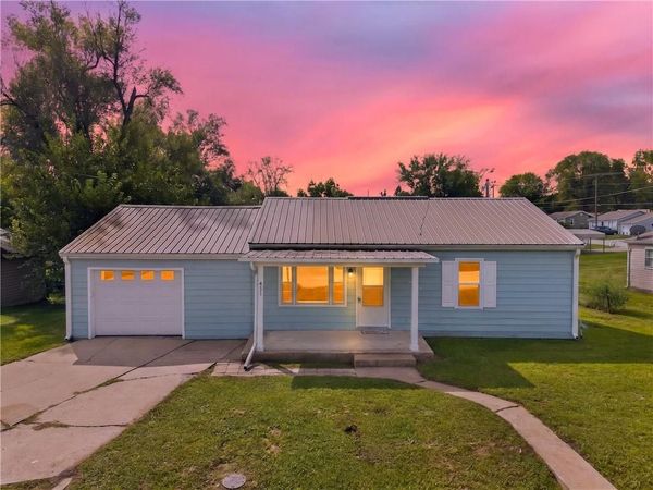 411 Grandview Street, Richmond, MO 64085