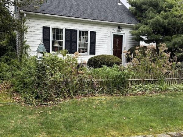 23 Russell Mills Rd, Plymouth, MA 02360