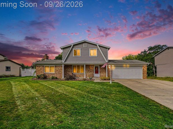 6101 Barker Drive, Waterford Township, Mi 48329