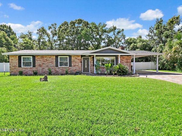5698 WEBER Lane, Jacksonville, FL 32207