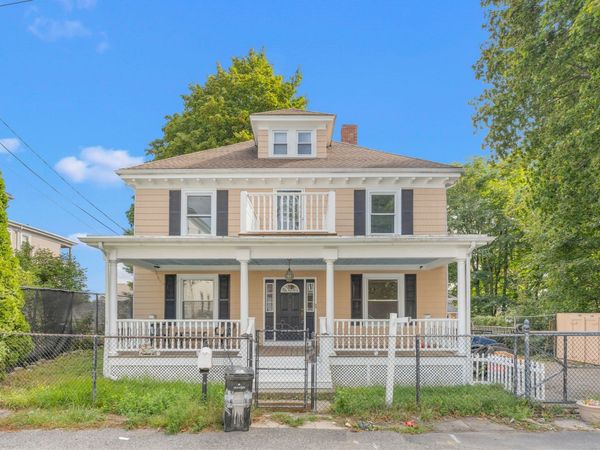 3 Huntington Pl, Brockton, MA 02301
