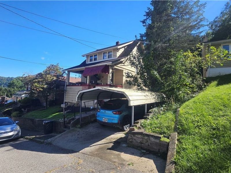 839 W Vine Street, Martins Ferry, OH 43935 Photo 4