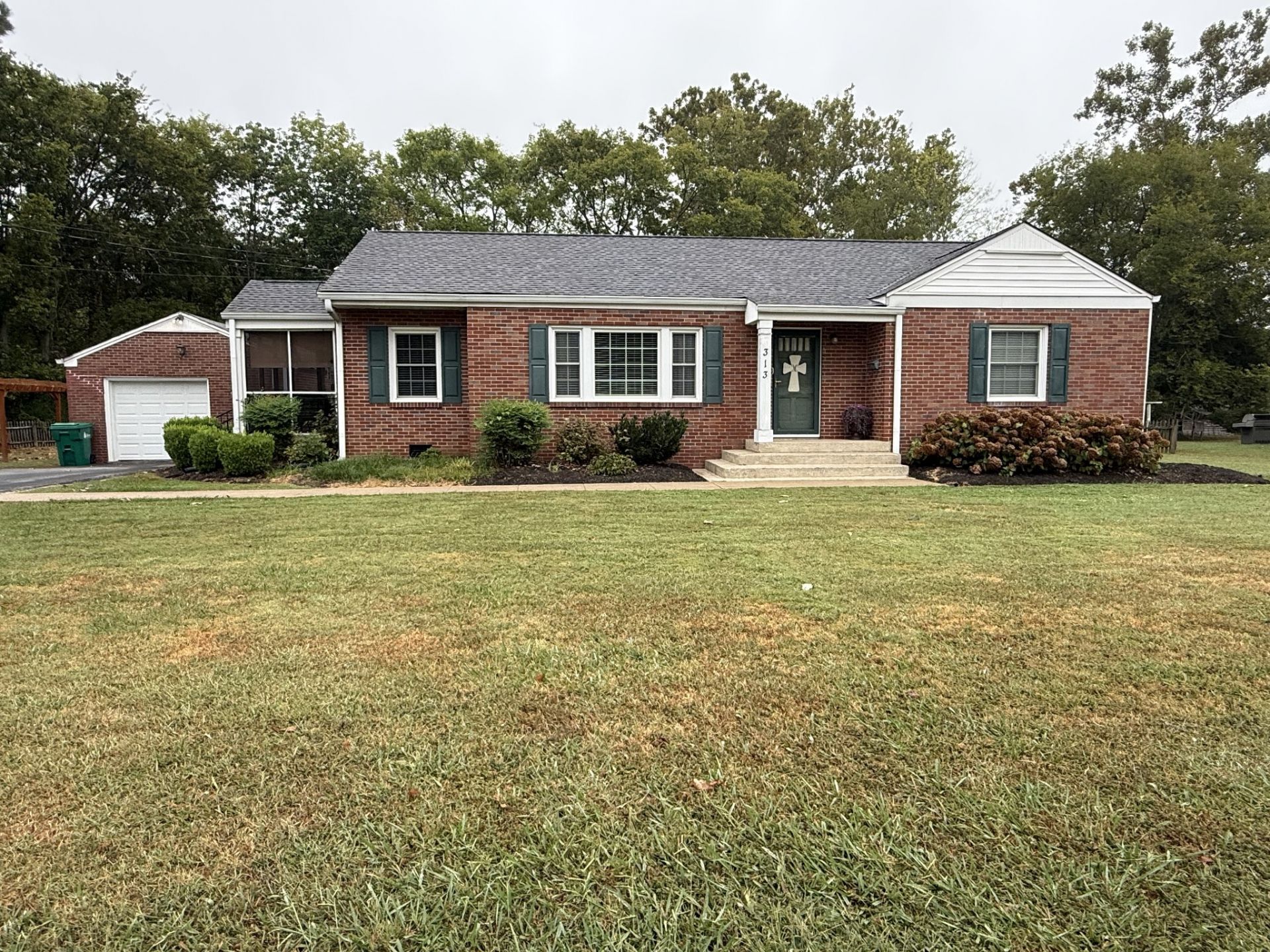 313 Castle Heights Ave, Lebanon, TN 37087 Main Photo