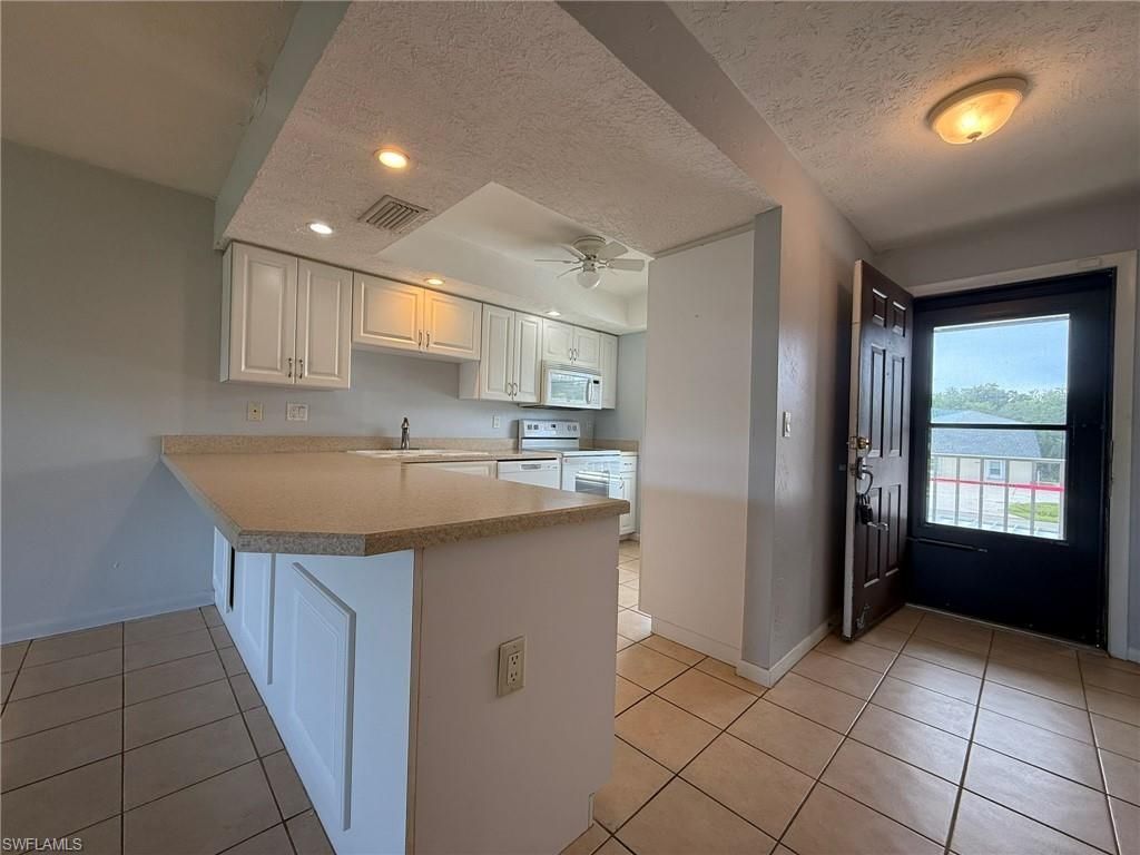 16251 Dublin Cir , Unit 204, Fort Myers, FL 33908 Photo