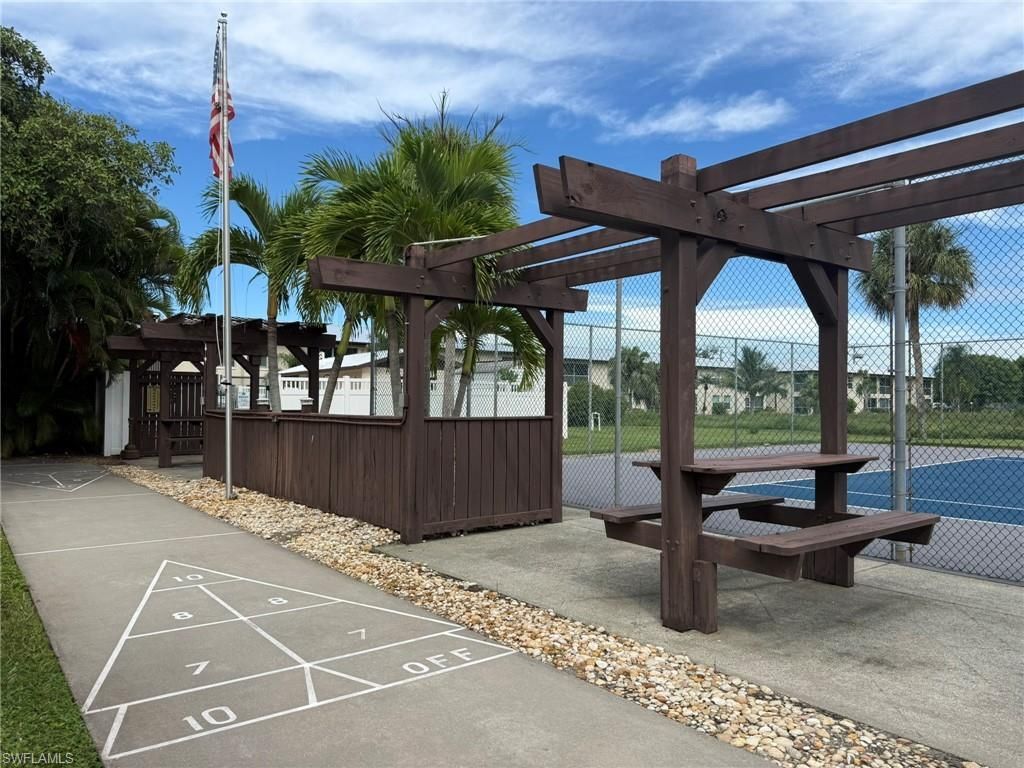16251 Dublin Cir , Unit 204, Fort Myers, FL 33908 Photo