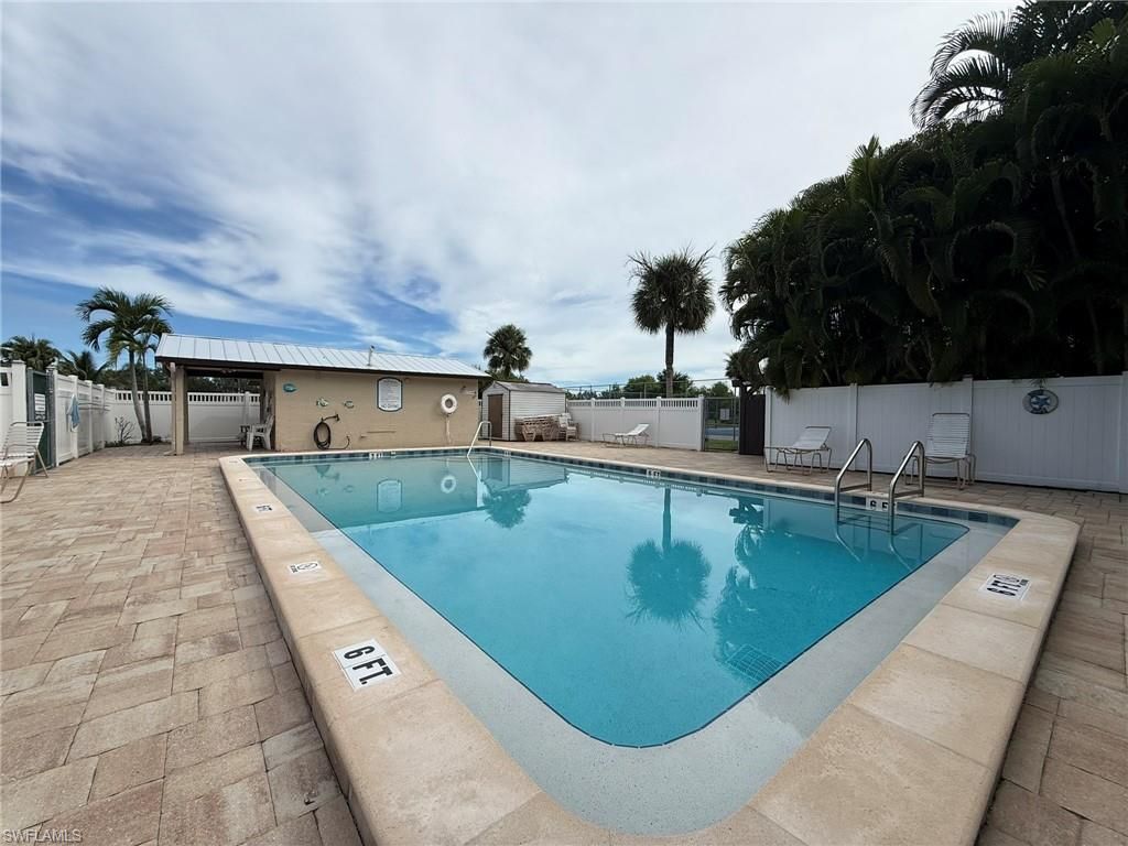 16251 Dublin Cir , Unit 204, Fort Myers, FL 33908 Photo