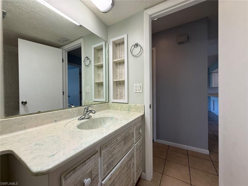 16251 Dublin Cir , Unit 204, Fort Myers, FL 33908 Photo