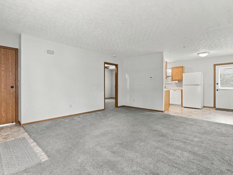 8847 Hornsea Drive, Powell, OH 43065 Photo 5
