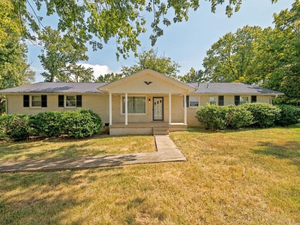 1807 Nelson Rd, Greenbrier, TN 37073