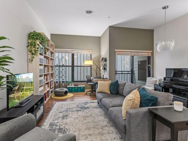 270 4th Street E, Unit 207, Saint Paul, MN 55101