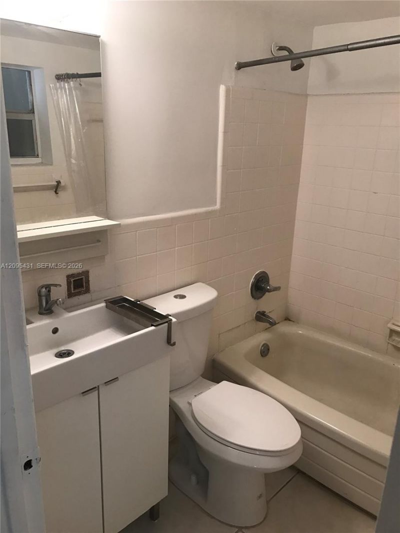 1441 Lincoln Rd , Unit 216, Miami Beach, FL 33139 Photo