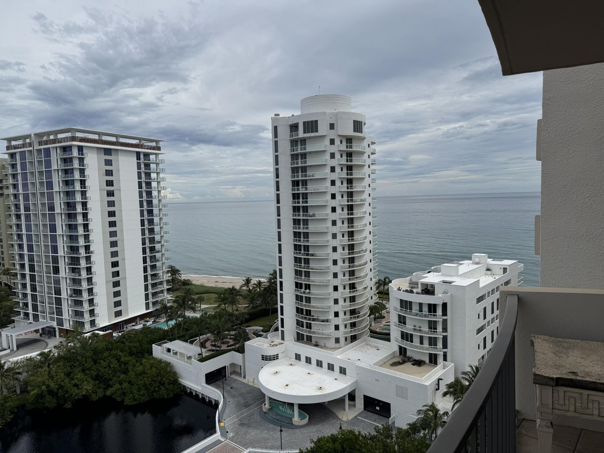 4200 N Ocean Drive, Unit 2-1705, Singer Island, FL 33404 Photo