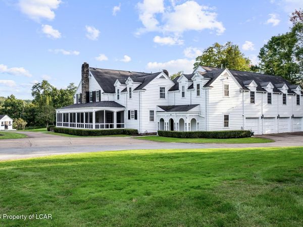 2037 W La Plume Road, Dalton, PA 18414