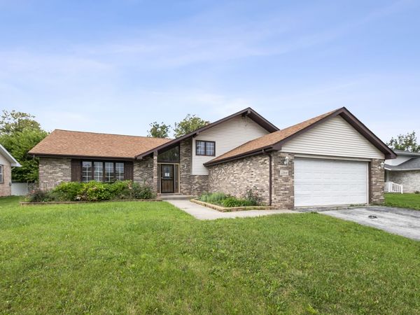 22840 Lawndale Avenue , Richton Park, IL 60471