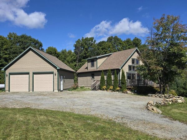 8 Abby Lane, North Creek, NY 12853