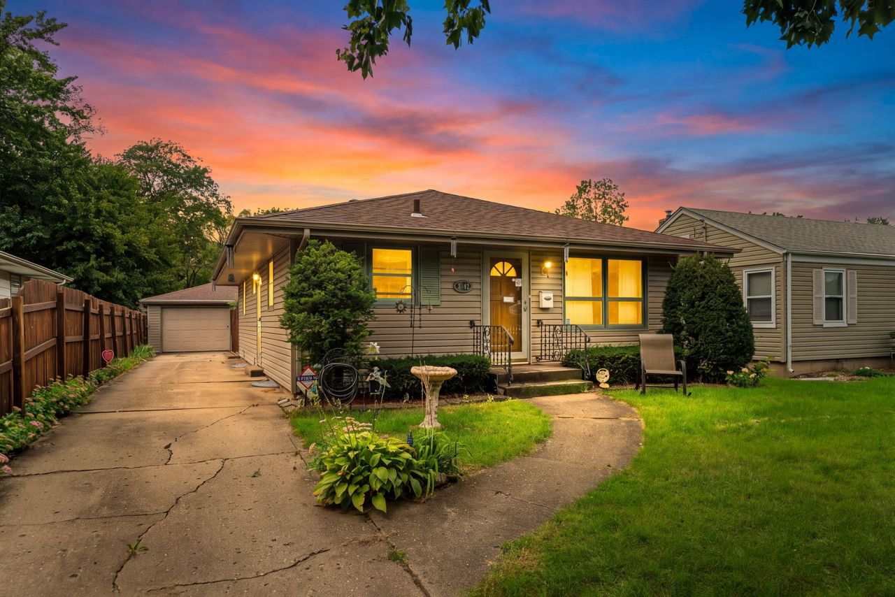 3042 Huffman Boulevard, Rockford, IL 61103 Main Photo