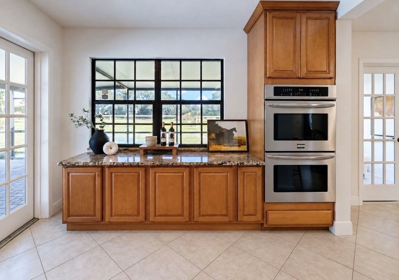 2818 Springdell Circle , Valrico, FL 33596 Photo