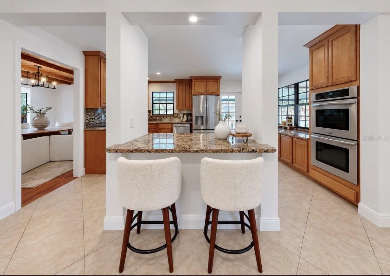 2818 Springdell Circle , Valrico, FL 33596 Photo