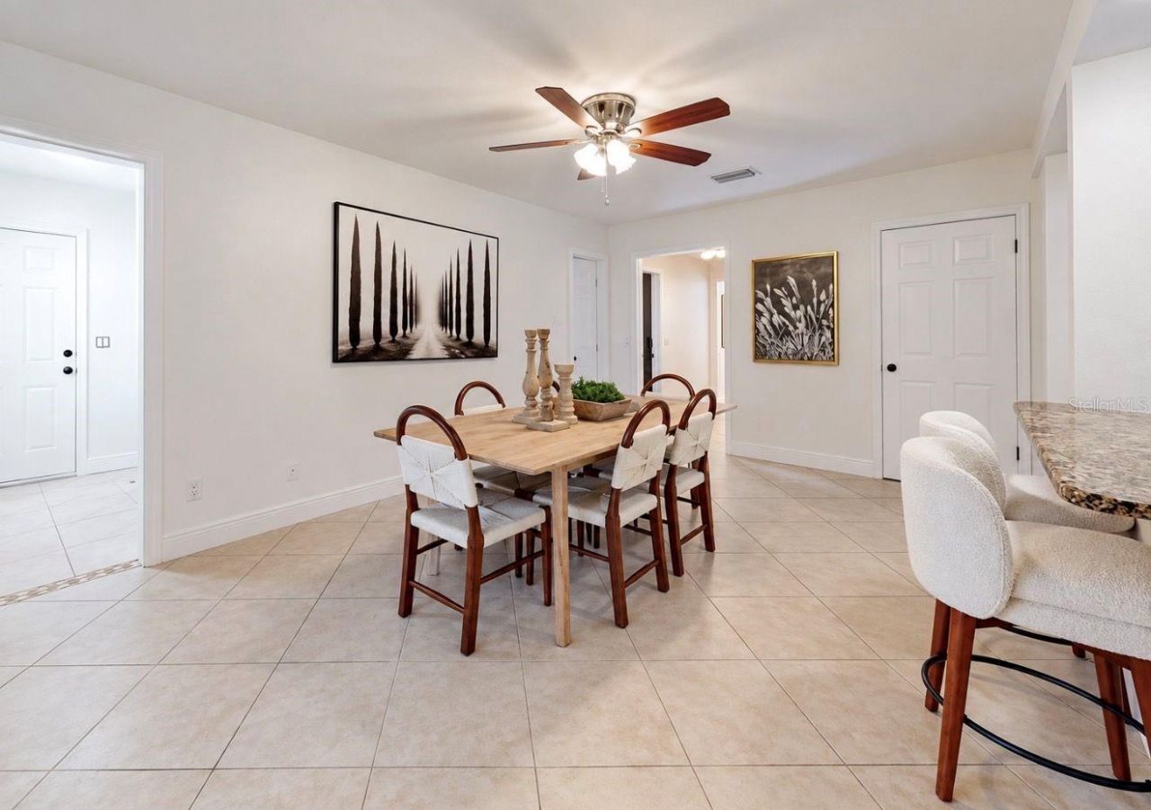 2818 Springdell Circle , Valrico, FL 33596 Photo