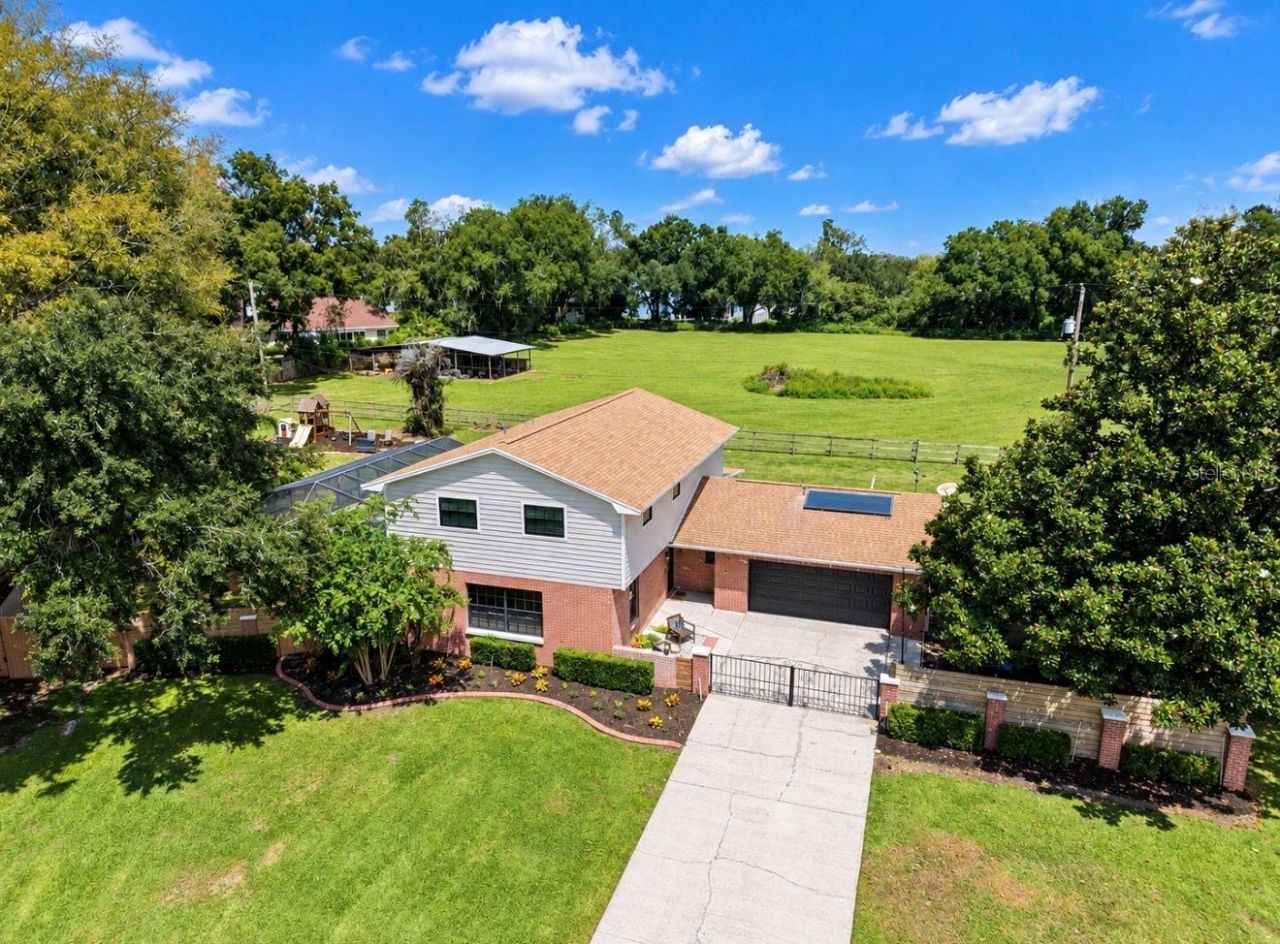 2818 Springdell Circle , Valrico, FL 33596 Photo