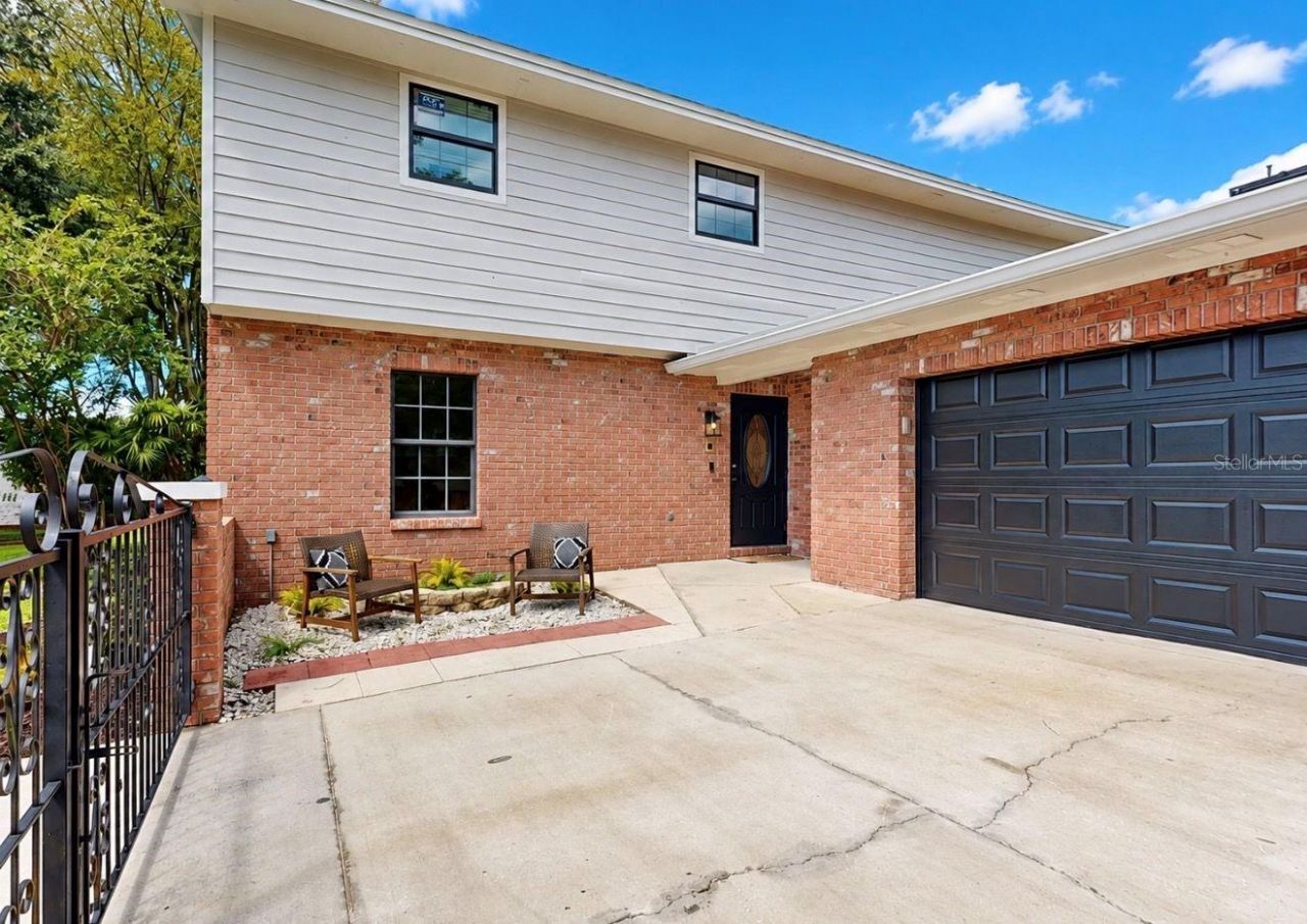 2818 Springdell Circle , Valrico, FL 33596 Photo