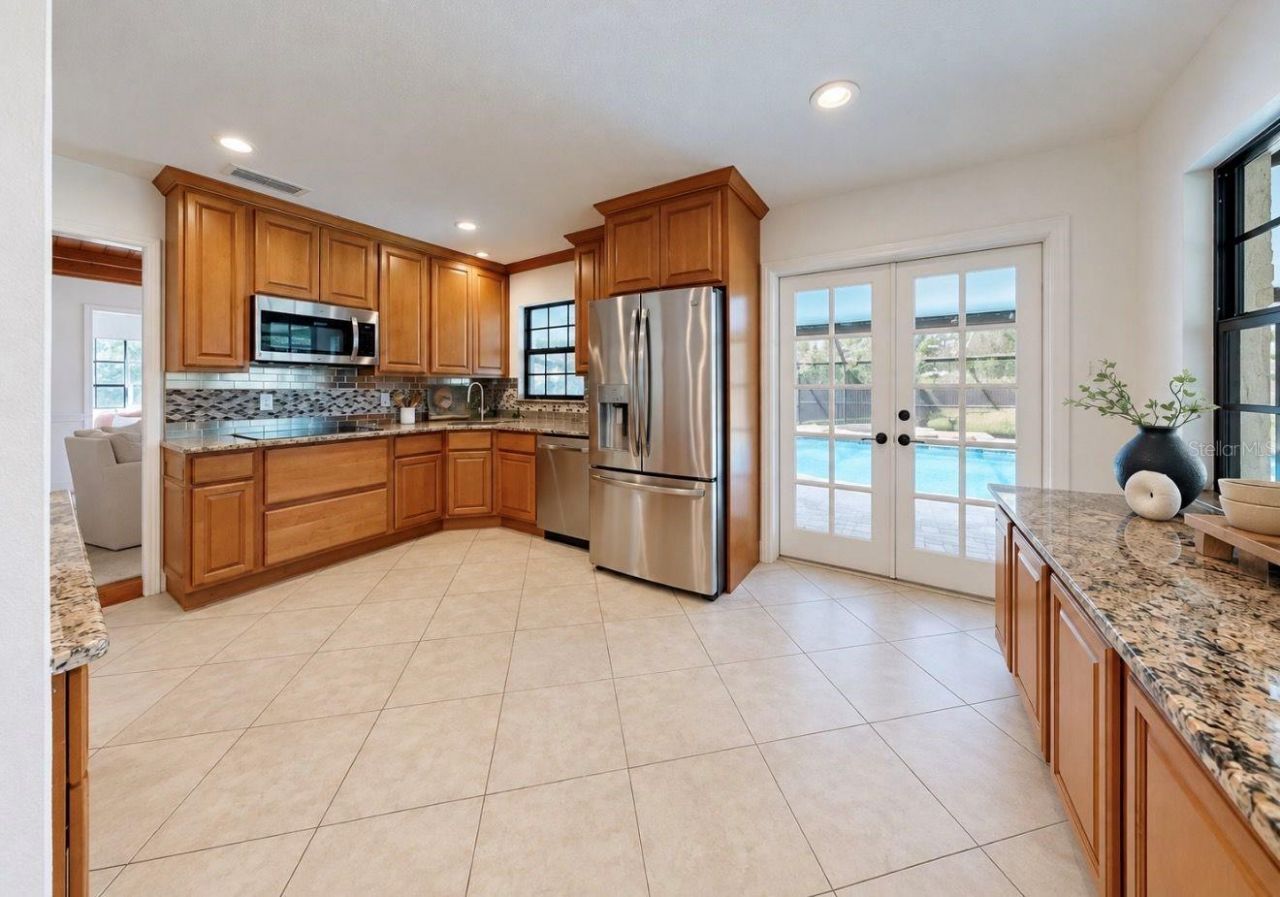2818 Springdell Circle , Valrico, FL 33596 Photo
