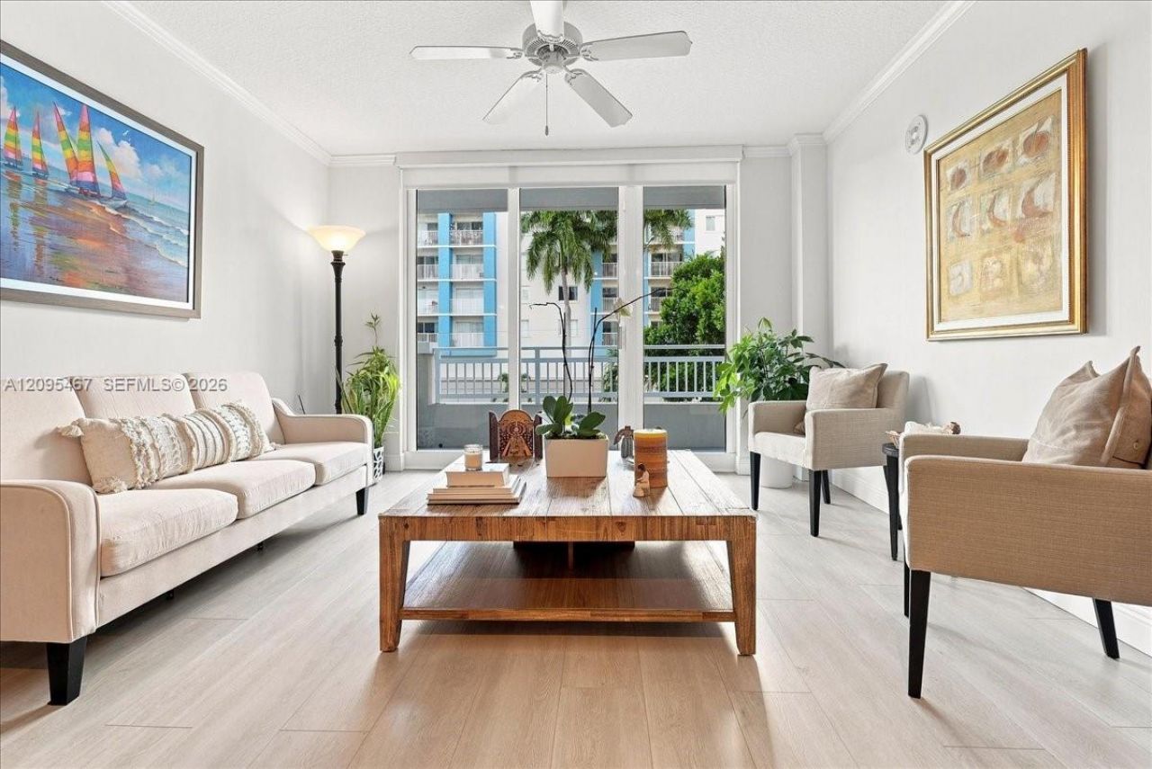 2665 SW 37th Ave , Unit 211, Miami, FL 33133 Photo