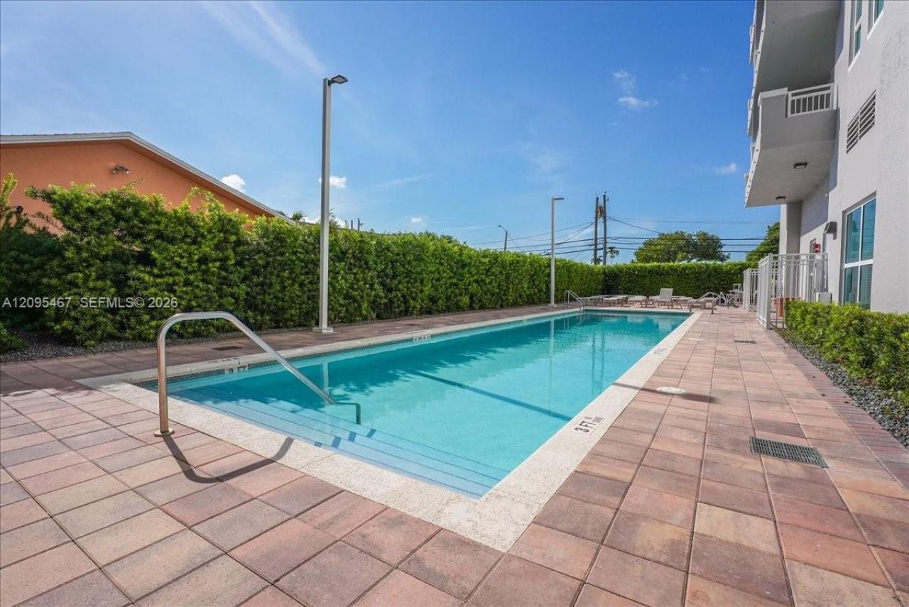 2665 SW 37th Ave , Unit 211, Miami, FL 33133 Photo