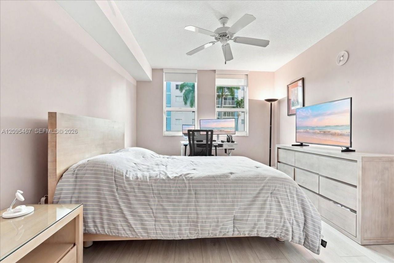2665 SW 37th Ave , Unit 211, Miami, FL 33133 Photo
