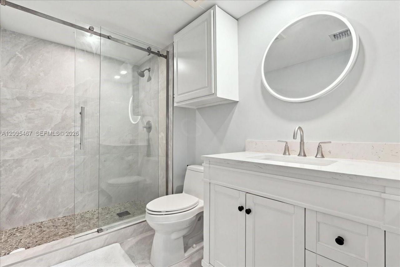 2665 SW 37th Ave , Unit 211, Miami, FL 33133 Photo