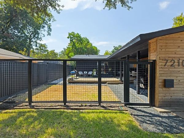 7210 Lehigh Drive , Dallas, TX 75214
