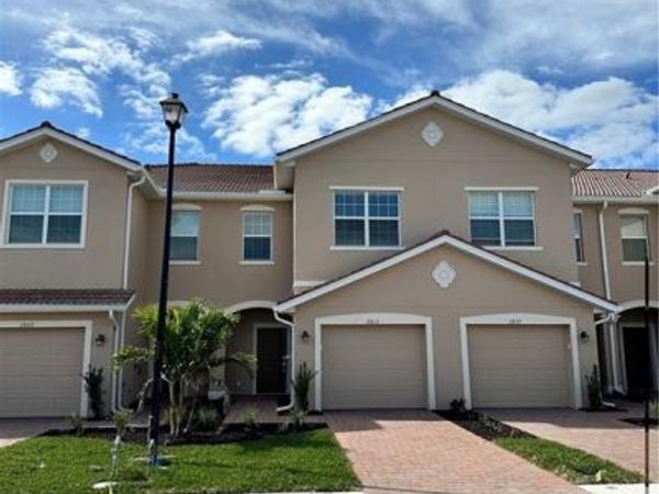 2813 Citrus ST , NAPLES, FL 34120