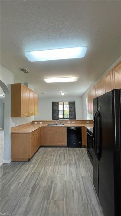 7385 Bristol Cir , Naples, FL 34120 Photo
