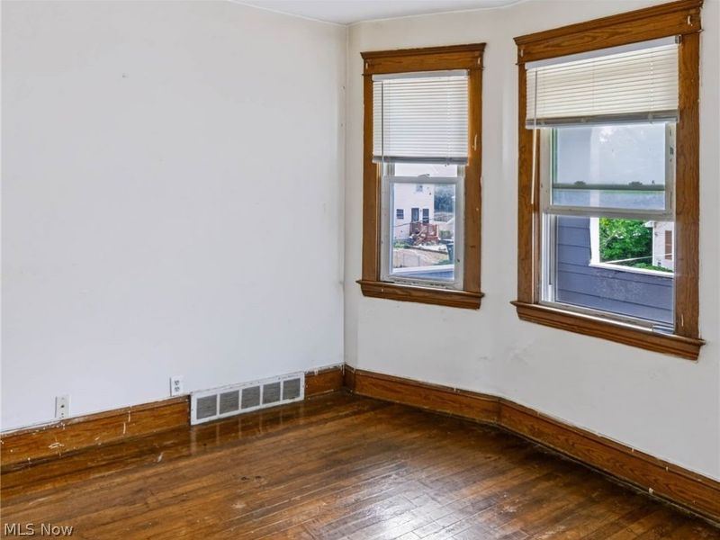 10001 Stoughton Avenue, Cleveland, OH 44104 Photo 10