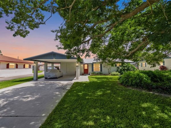 142 2ND AVENUE , NOKOMIS, FL 34275