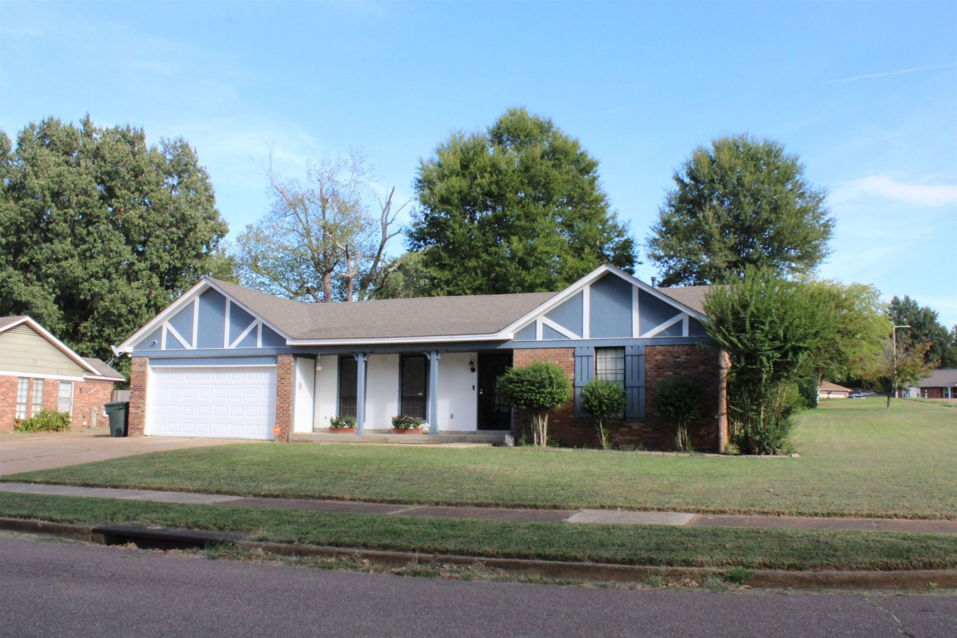 3100 MARY ELIZABETH DR Photo 6