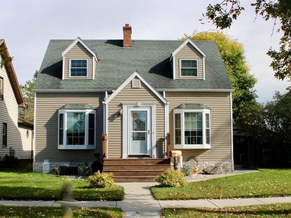 820 Horace Avenue N, Thief River Falls, MN 56701