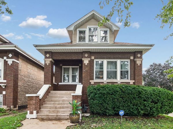 2347 Harvey Avenue , Berwyn, IL 60402