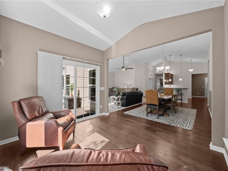 9590 Ravinia Drive , Olmsted Falls, OH 44138 Photo 14