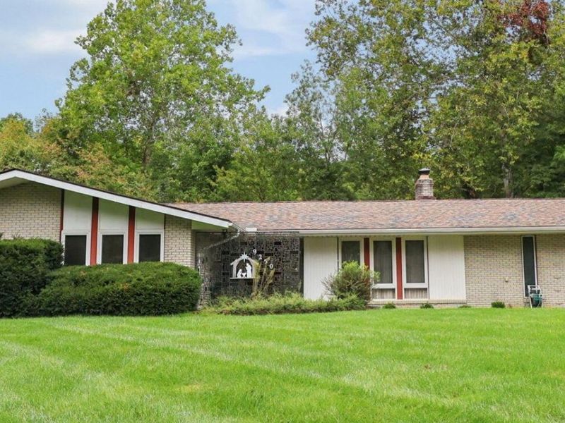 9250 Indian Mound Road NW, Pickerington, OH 43147 Photo 2