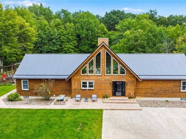 1796 Van Pelt Road , Geneva, OH 44041