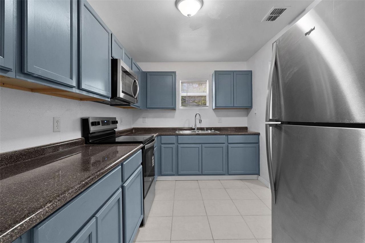 31128 Lochmore Circle, Mount Plymouth, FL 32776 Photo