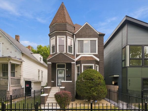 6743 S Langley Avenue , Chicago, IL 60637