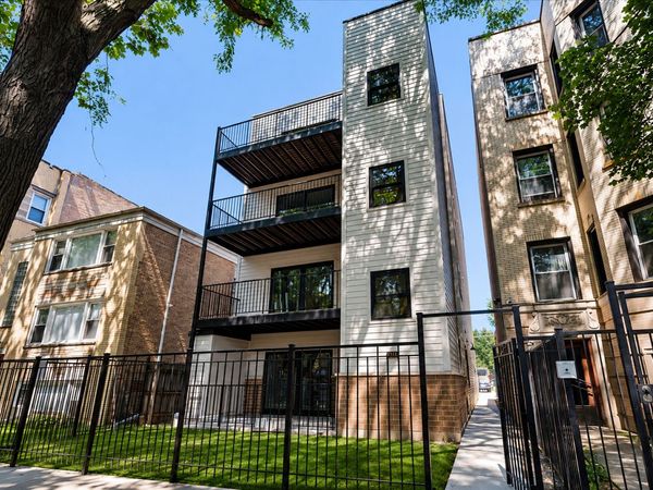 2314 W Arthur Avenue , Unit 4, Chicago, IL 60645