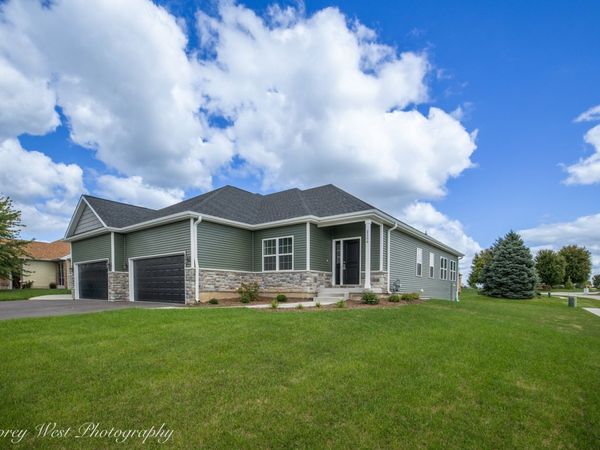 2206 Maggie Lane , Sycamore, IL 60178