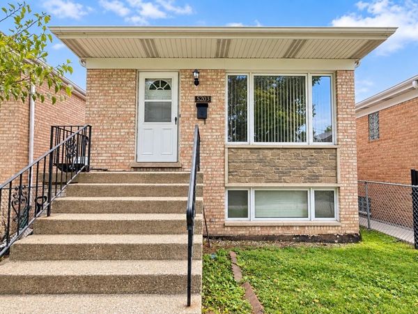 5203 W Carmen Avenue , Chicago, IL 60630