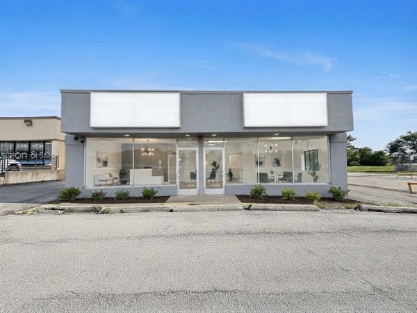 3913 Sauk Trail , Richton Park, IL 60471