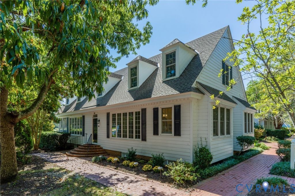 301 Dogleg Drive, Williamsburg, VA 23188 Main Photo